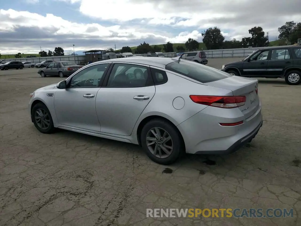 2 fotografías del automóvil dañado 5XXGT4L37LG388916 KIA OPTIMA 2020