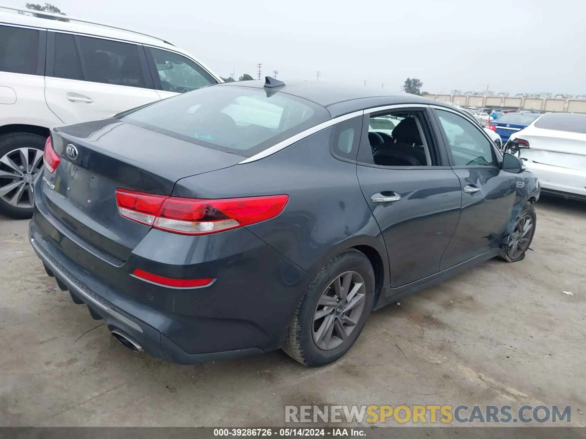 4 fotografías del automóvil dañado 5XXGT4L37LG389290 KIA OPTIMA 2020