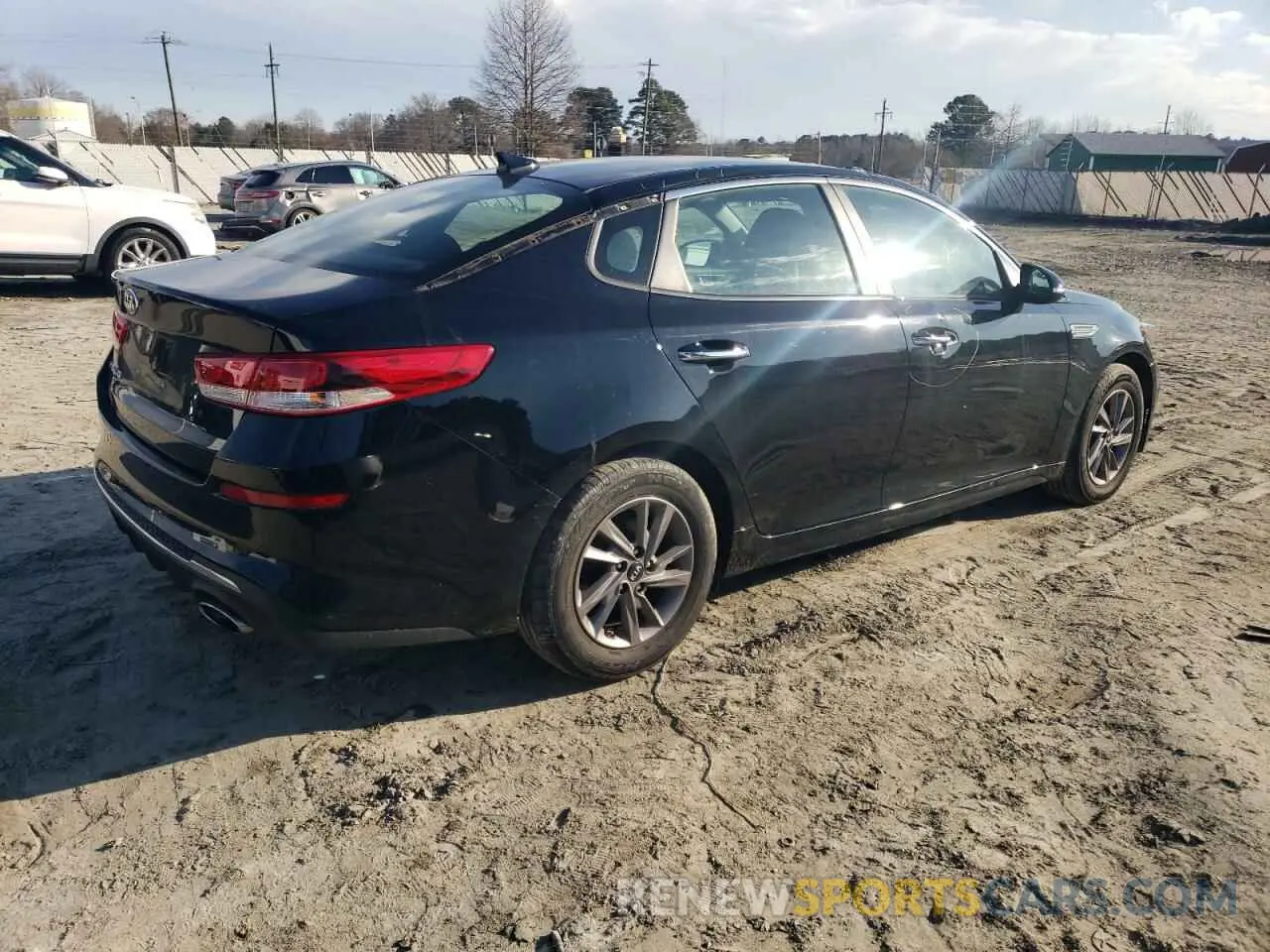 3 fotografías del automóvil dañado 5XXGT4L37LG404161 KIA OPTIMA 2020