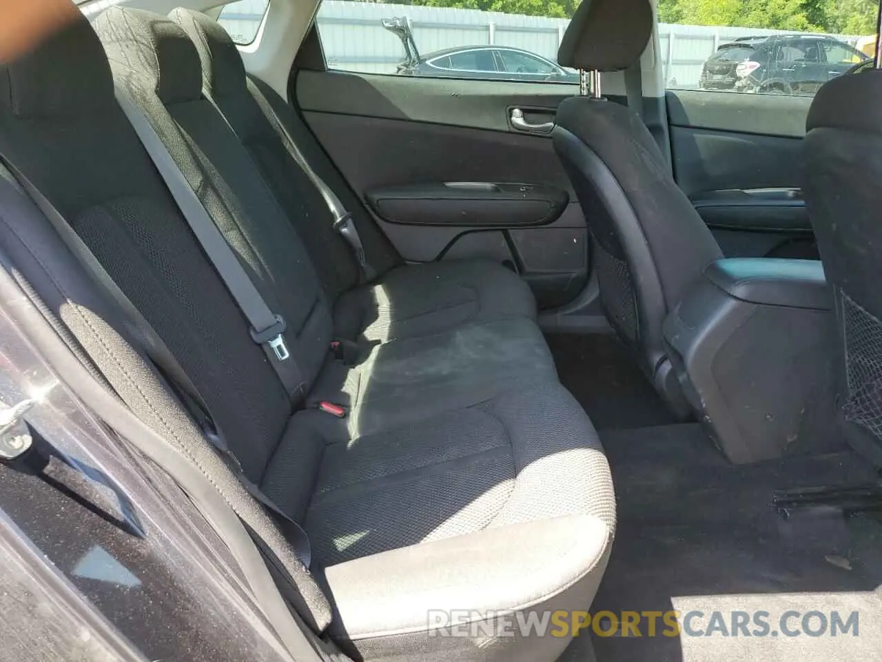 10 fotografías del automóvil dañado 5XXGT4L37LG422322 KIA OPTIMA 2020