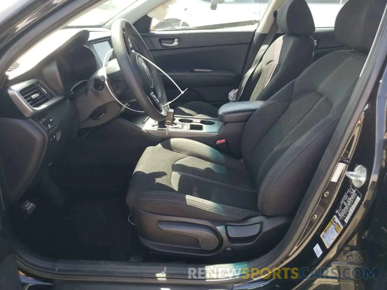 7 fotografías del automóvil dañado 5XXGT4L37LG423406 KIA OPTIMA 2020