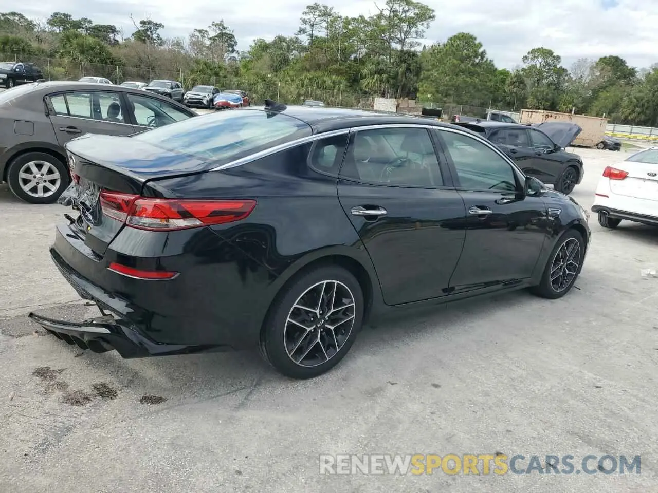 3 fotografías del automóvil dañado 5XXGT4L37LG432624 KIA OPTIMA 2020