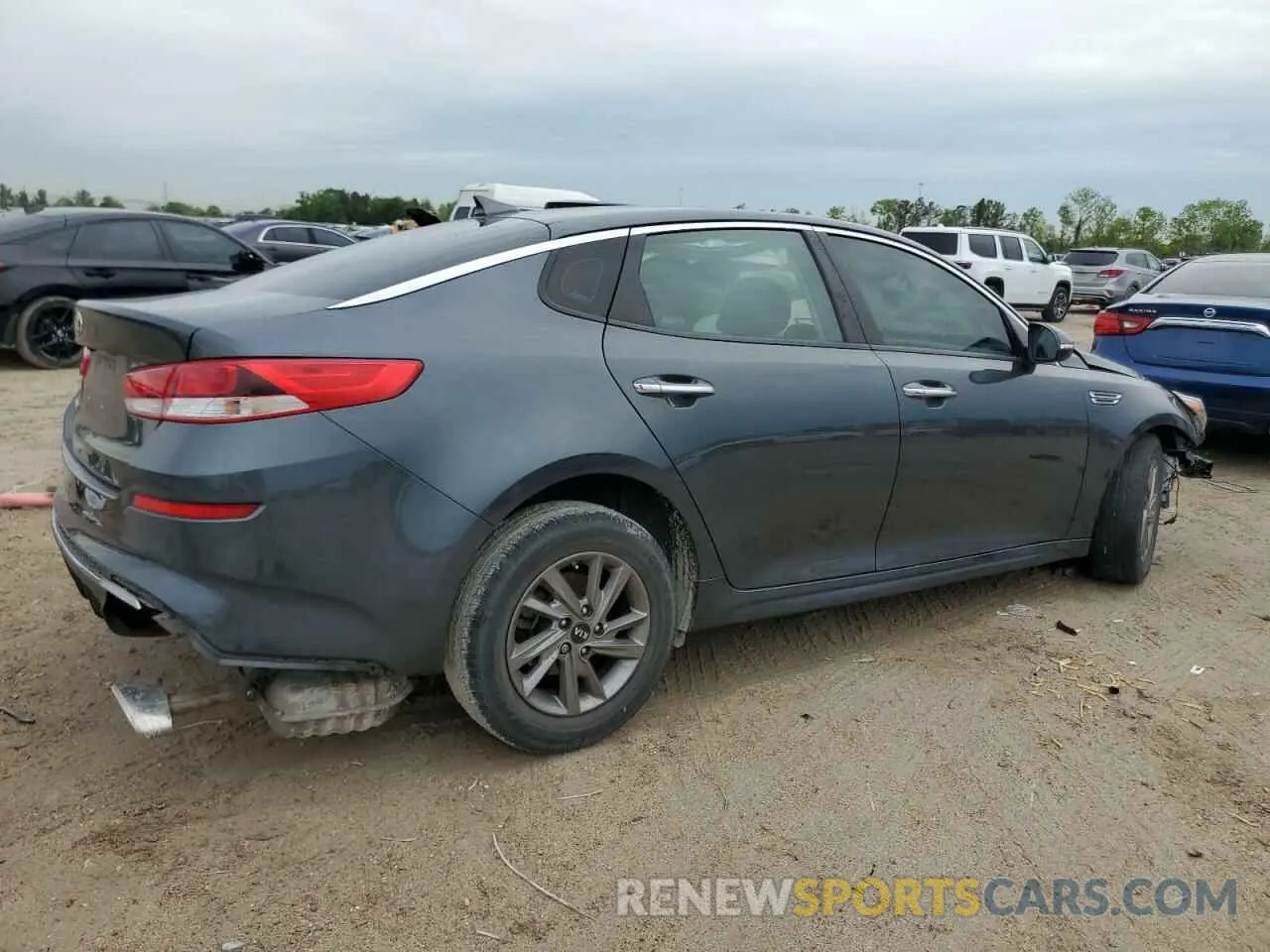3 fotografías del automóvil dañado 5XXGT4L38LG380646 KIA OPTIMA 2020