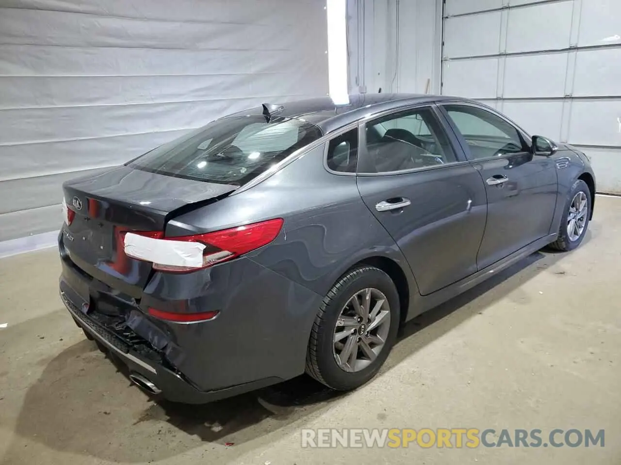 3 fotografías del automóvil dañado 5XXGT4L38LG390433 KIA OPTIMA 2020