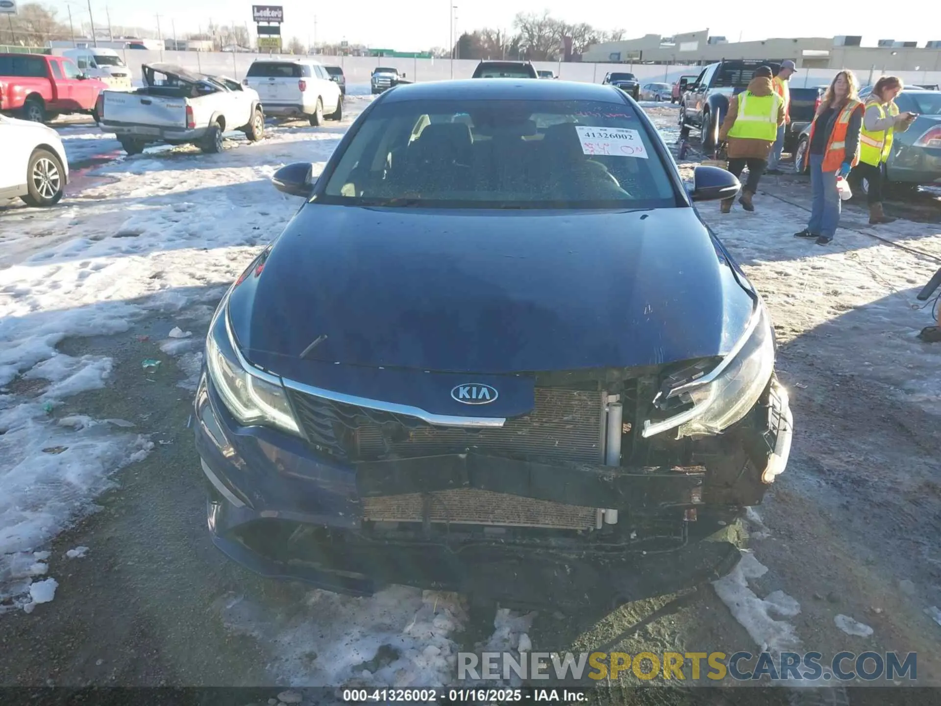 12 fotografías del automóvil dañado 5XXGT4L38LG394126 KIA OPTIMA 2020