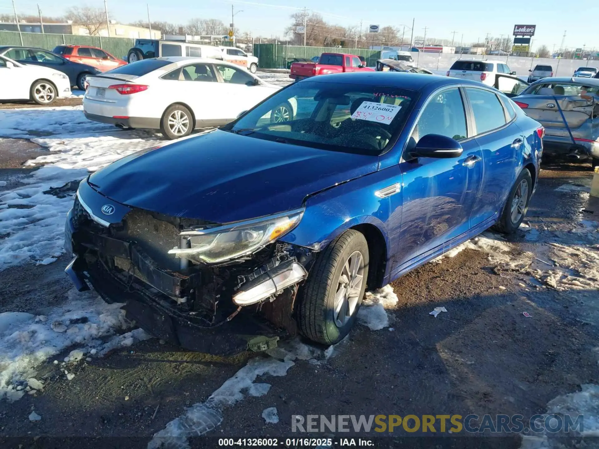 2 fotografías del automóvil dañado 5XXGT4L38LG394126 KIA OPTIMA 2020