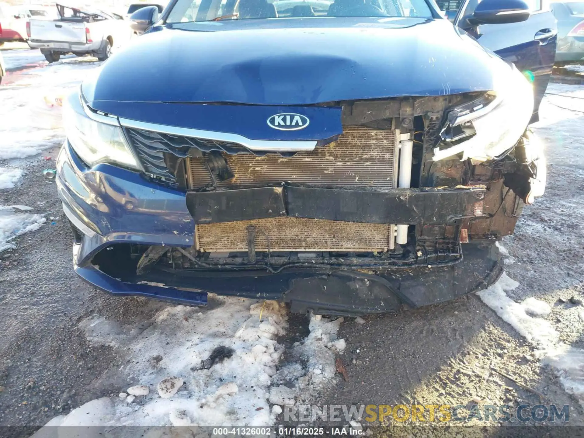 6 fotografías del automóvil dañado 5XXGT4L38LG394126 KIA OPTIMA 2020