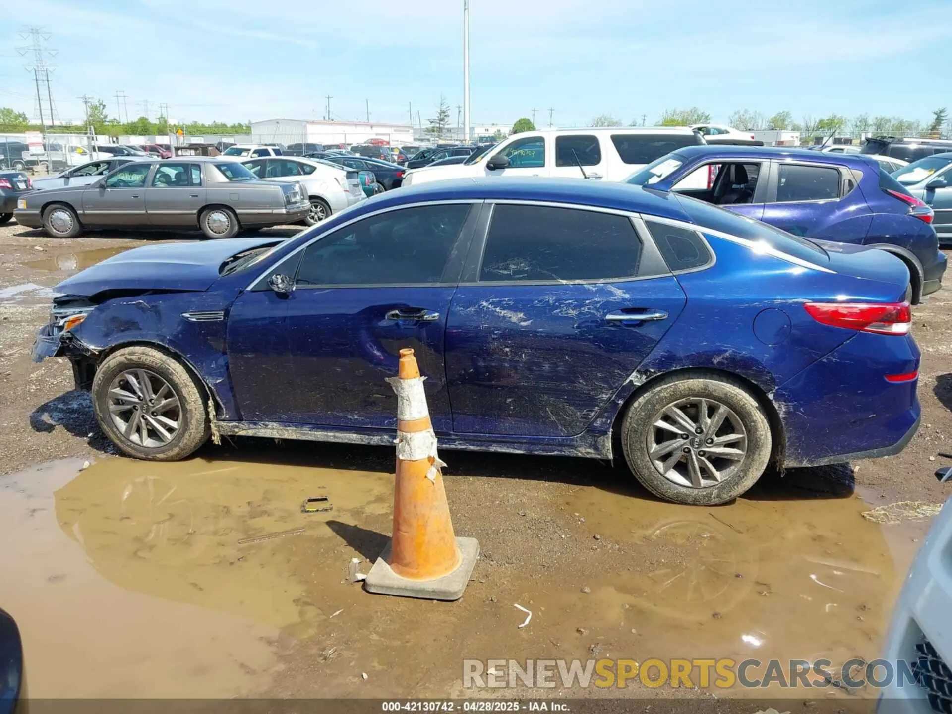 15 fotografías del automóvil dañado 5XXGT4L38LG407103 KIA OPTIMA 2020