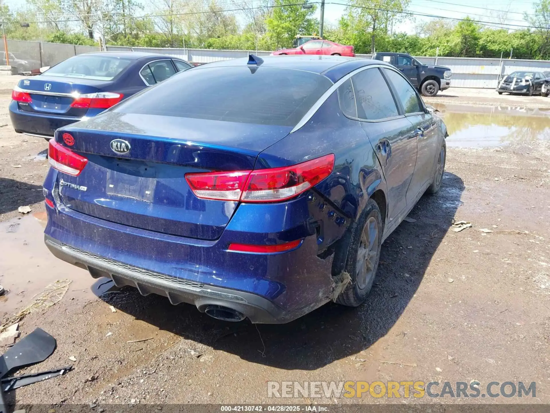 4 fotografías del automóvil dañado 5XXGT4L38LG407103 KIA OPTIMA 2020