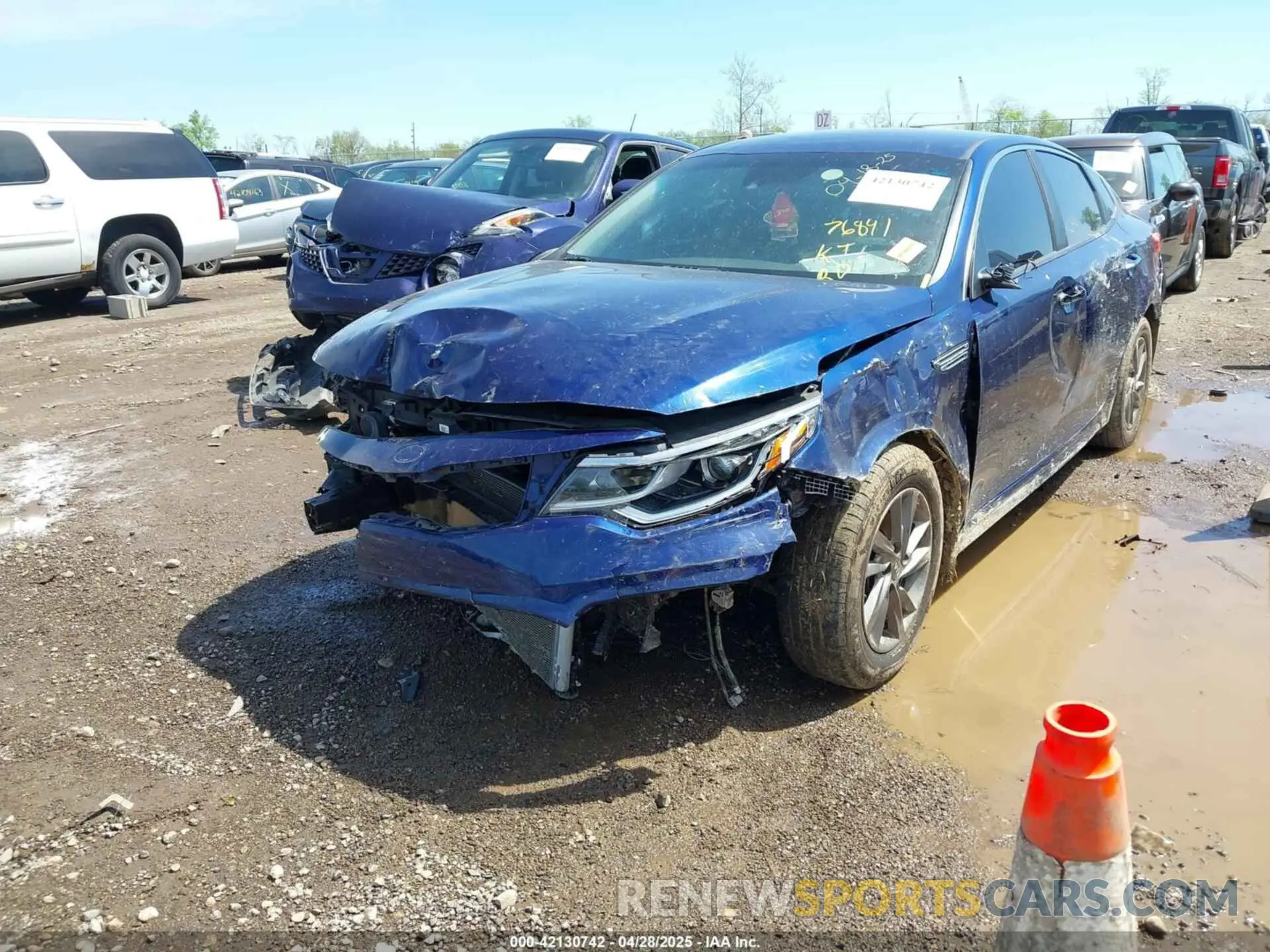 6 fotografías del automóvil dañado 5XXGT4L38LG407103 KIA OPTIMA 2020