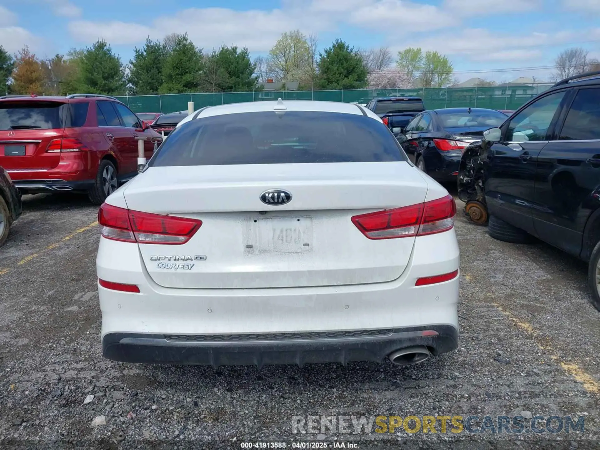 16 fotografías del automóvil dañado 5XXGT4L38LG415878 KIA OPTIMA 2020