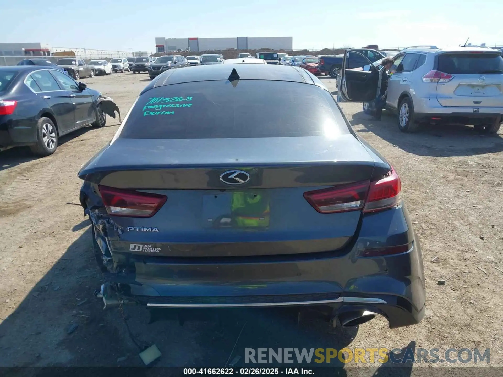 16 fotografías del automóvil dañado 5XXGT4L38LG443857 KIA OPTIMA 2020
