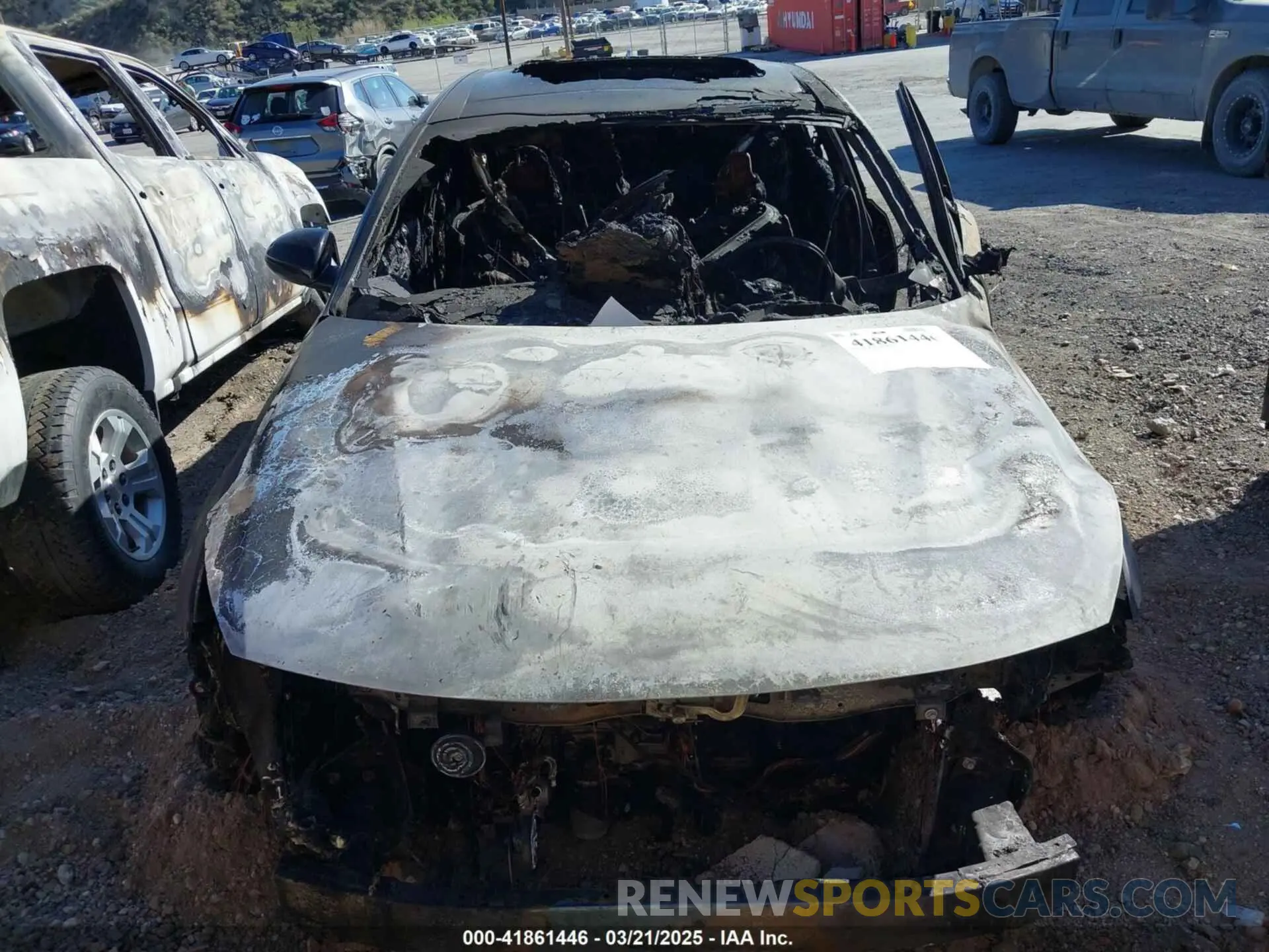 12 fotografías del automóvil dañado 5XXGT4L38LG447732 KIA OPTIMA 2020