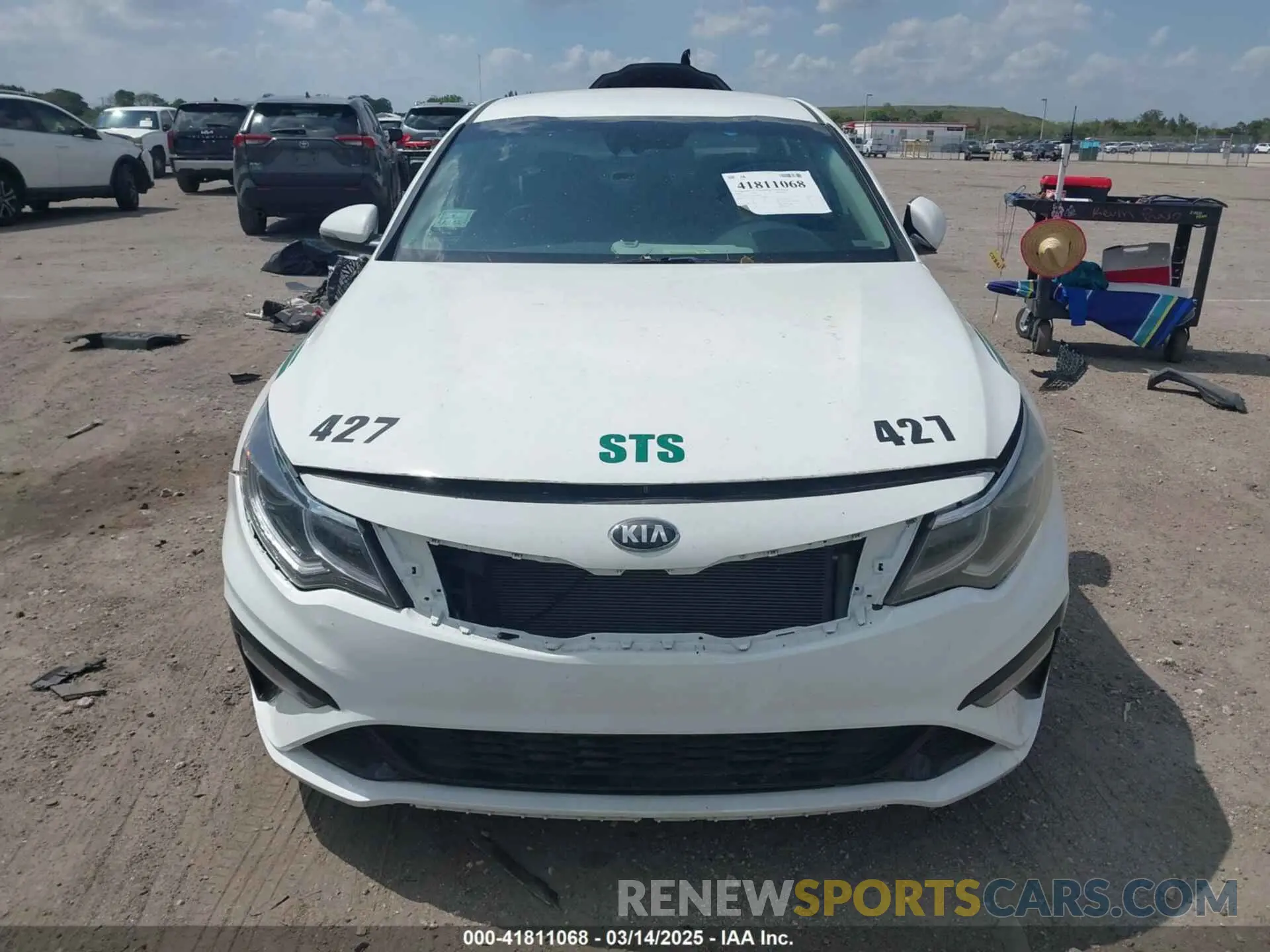 12 fotografías del automóvil dañado 5XXGT4L39LG384687 KIA OPTIMA 2020