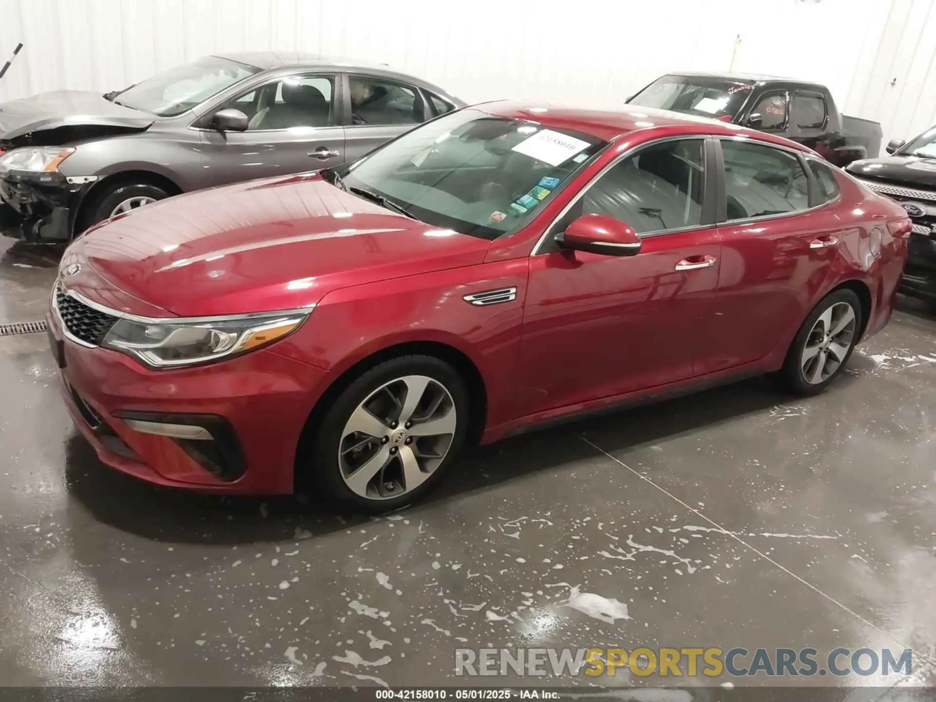 2 fotografías del automóvil dañado 5XXGT4L39LG417168 KIA OPTIMA 2020