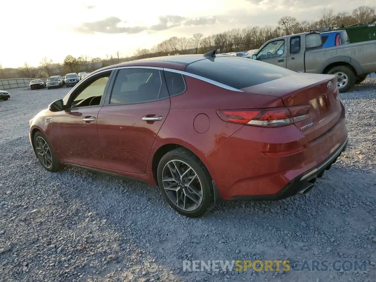 2 fotografías del automóvil dañado 5XXGT4L39LG445357 KIA OPTIMA 2020