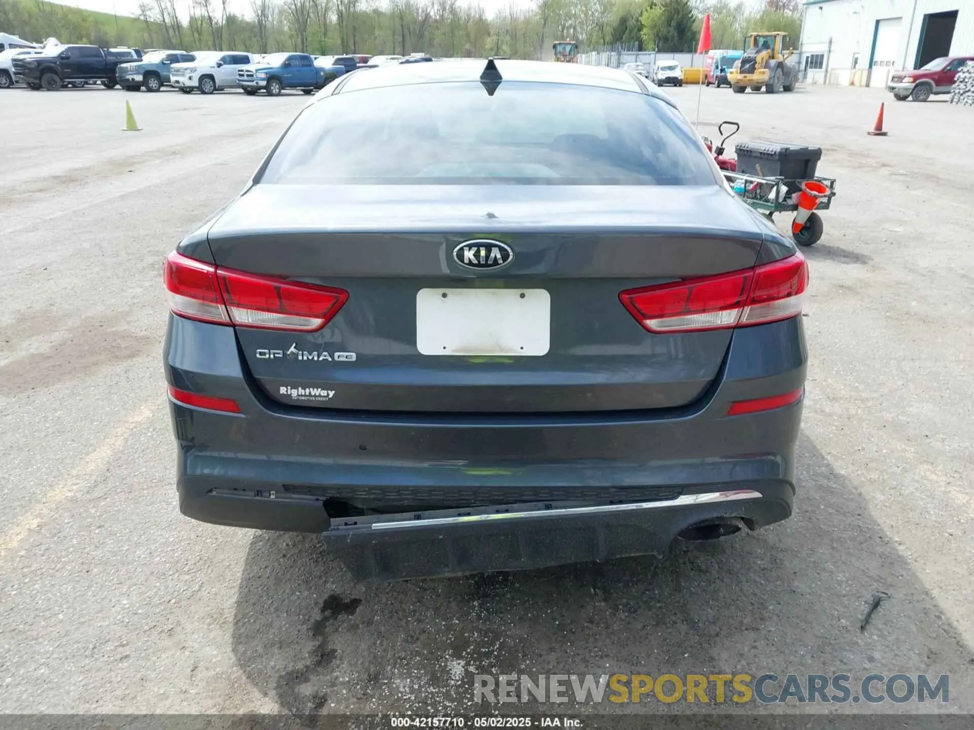 17 fotografías del automóvil dañado 5XXGT4L3XLG384486 KIA OPTIMA 2020
