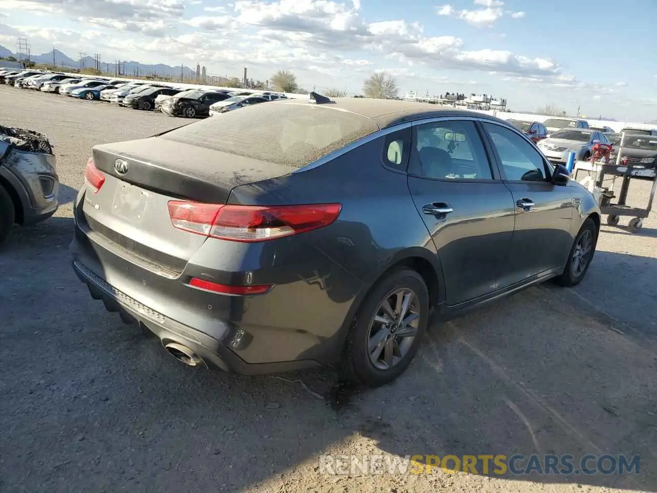 3 fotografías del automóvil dañado 5XXGT4L3XLG385556 KIA OPTIMA 2020