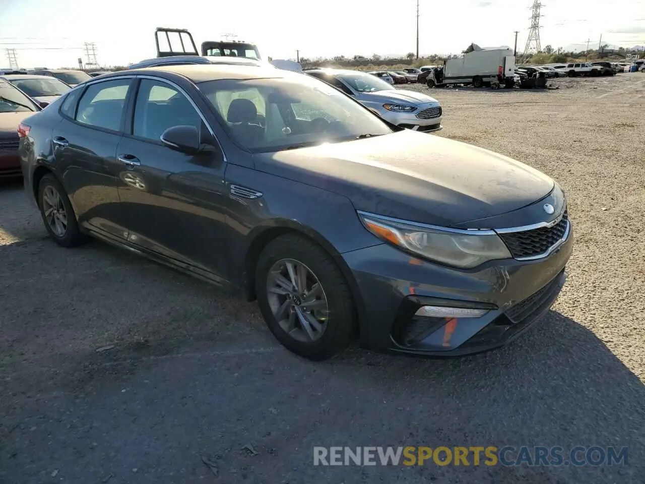 4 fotografías del automóvil dañado 5XXGT4L3XLG385556 KIA OPTIMA 2020