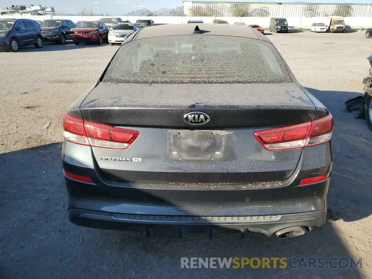 6 fotografías del automóvil dañado 5XXGT4L3XLG385556 KIA OPTIMA 2020