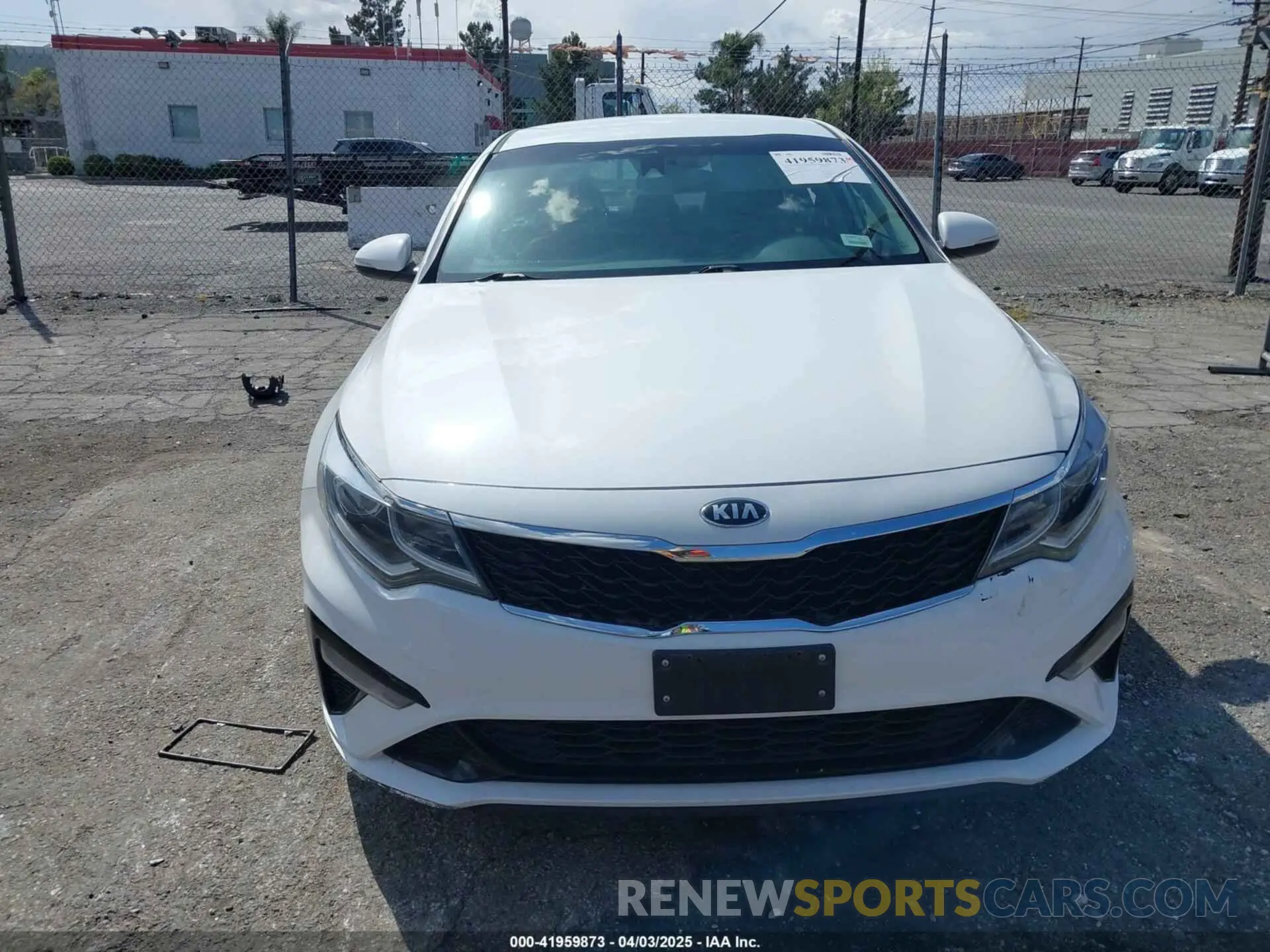 13 fotografías del automóvil dañado 5XXGT4L3XLG404347 KIA OPTIMA 2020