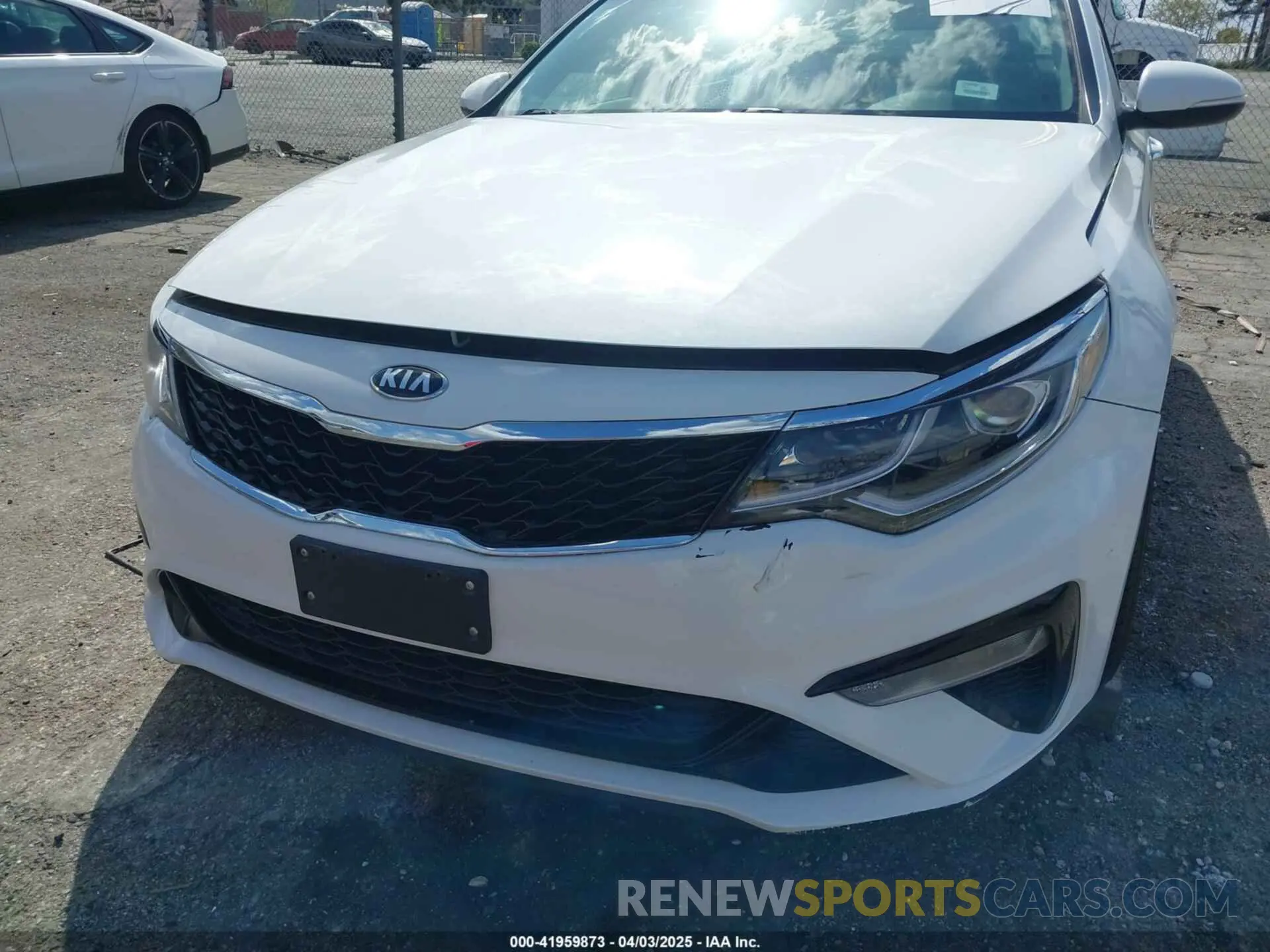 18 fotografías del automóvil dañado 5XXGT4L3XLG404347 KIA OPTIMA 2020