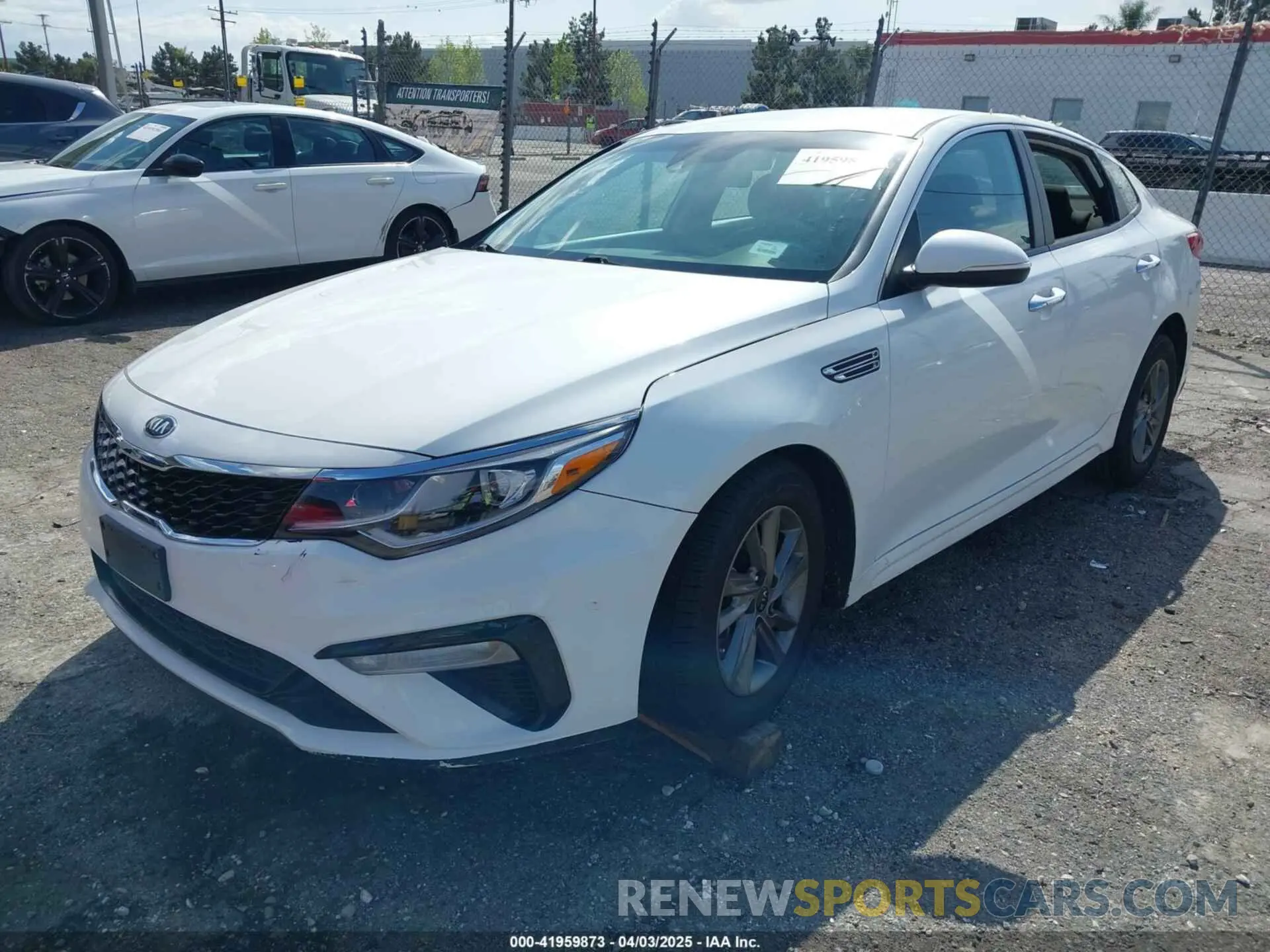 2 fotografías del automóvil dañado 5XXGT4L3XLG404347 KIA OPTIMA 2020