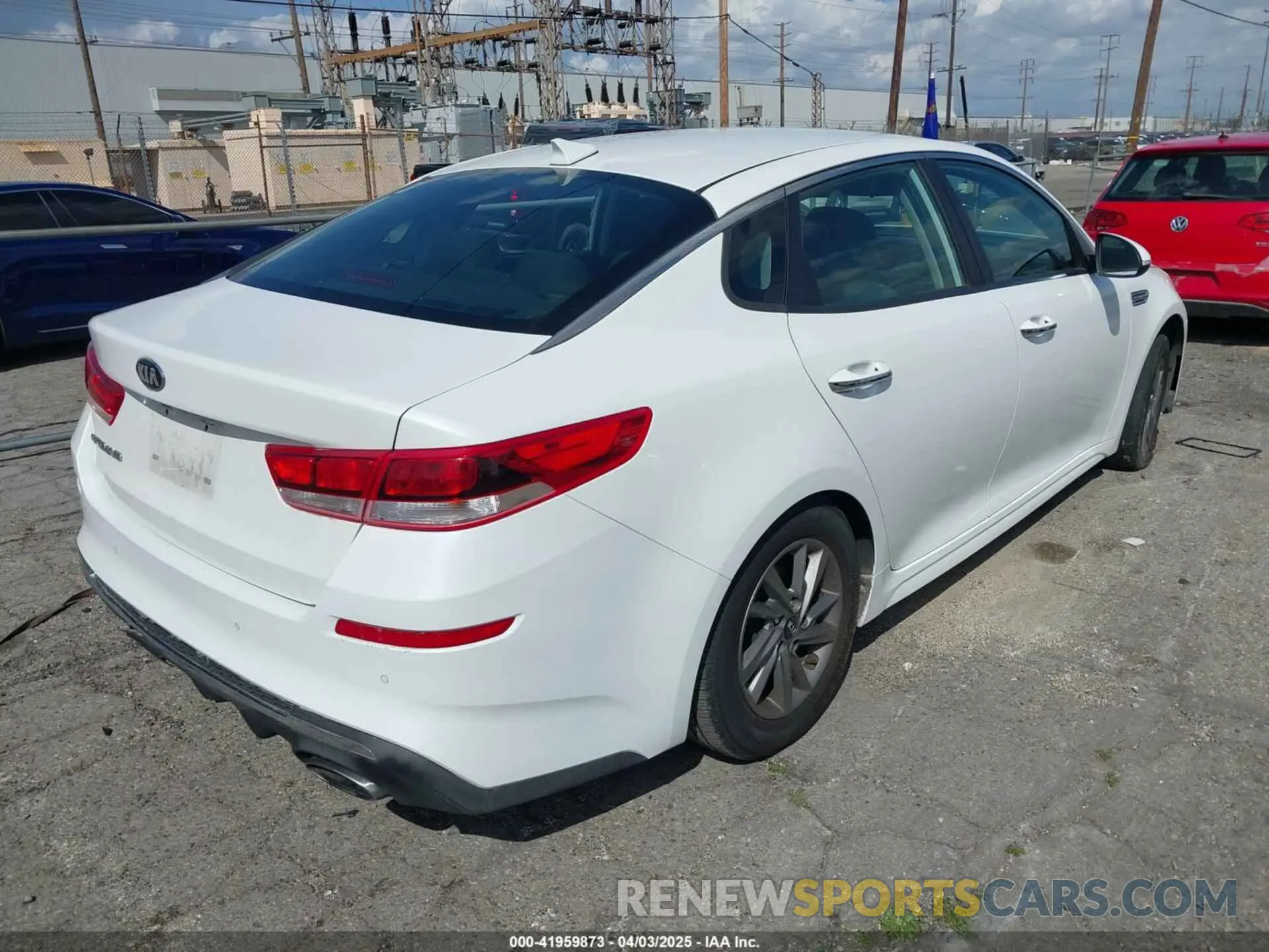 4 fotografías del automóvil dañado 5XXGT4L3XLG404347 KIA OPTIMA 2020