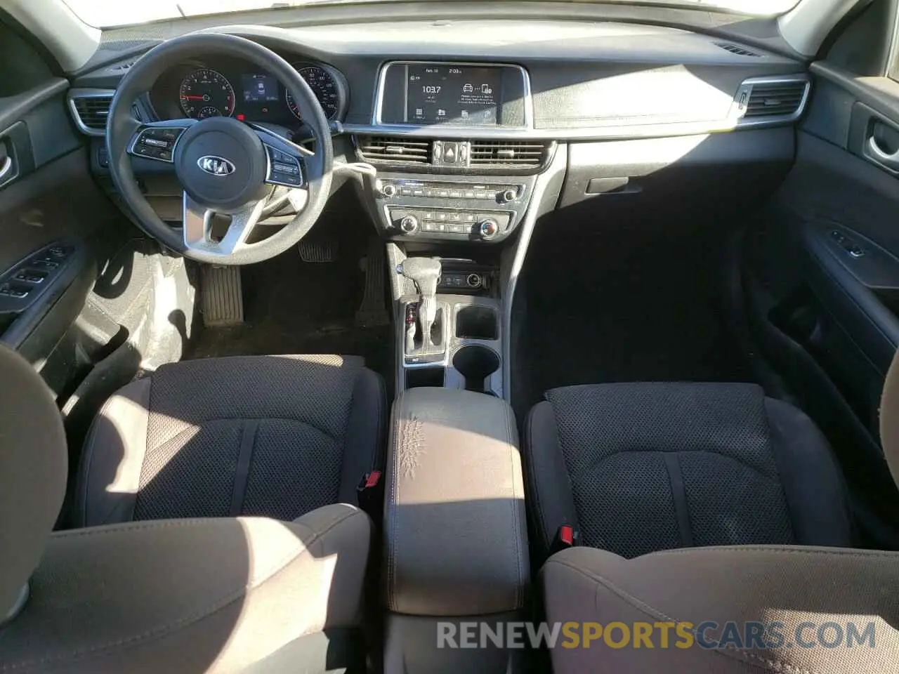 8 fotografías del automóvil dañado 5XXGT4L3XLG419706 KIA OPTIMA 2020
