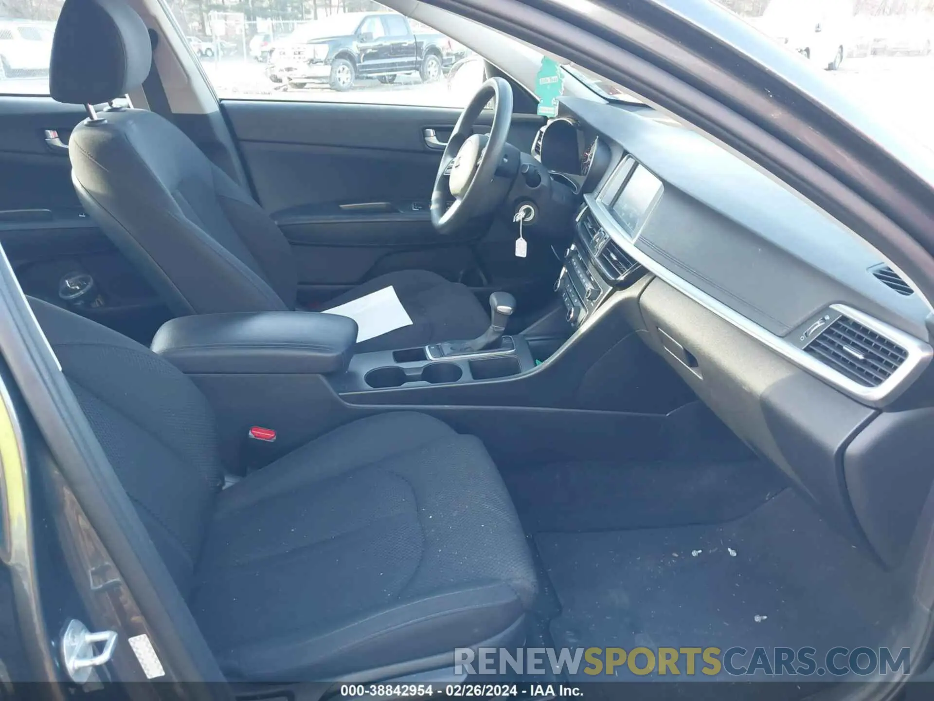 5 fotografías del automóvil dañado 5XXGT4L3XLG425120 KIA OPTIMA 2020