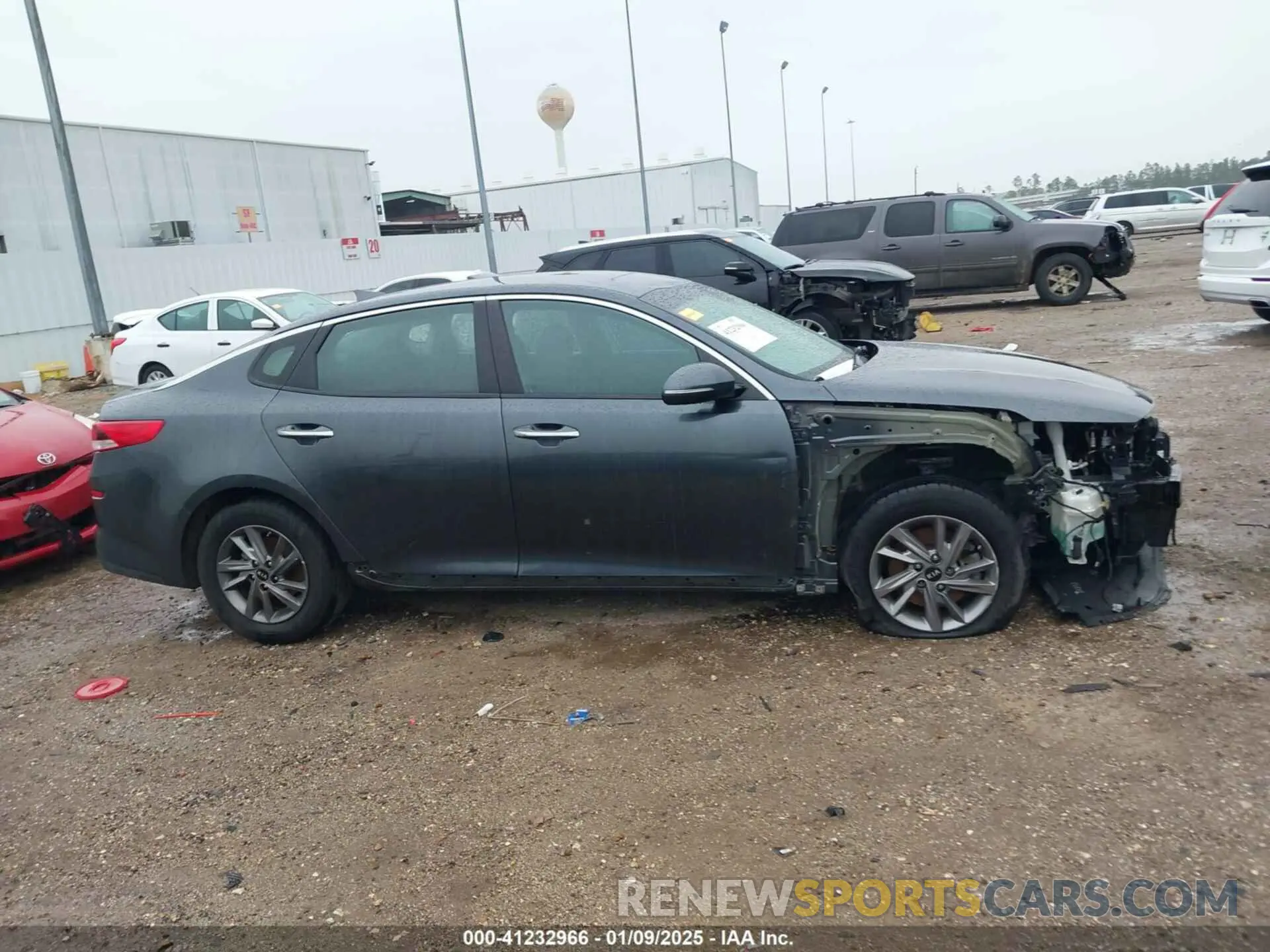 14 fotografías del automóvil dañado 5XXGT4L3XLG427336 KIA OPTIMA 2020