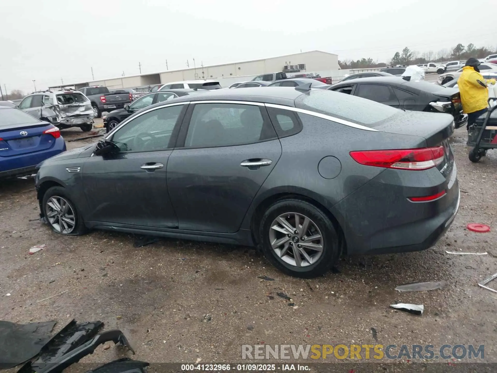 15 fotografías del automóvil dañado 5XXGT4L3XLG427336 KIA OPTIMA 2020
