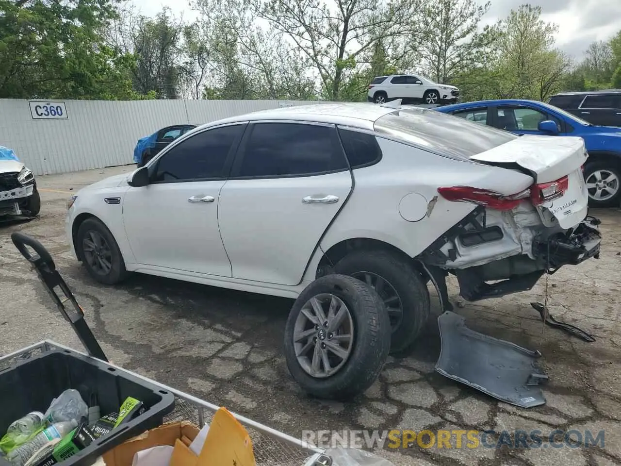 2 fotografías del automóvil dañado 5XXGT4L3XLG429183 KIA OPTIMA 2020