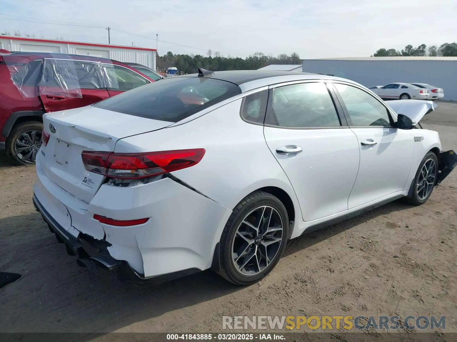 4 fotografías del automóvil dañado 5XXGT4L3XLG440605 KIA OPTIMA 2020