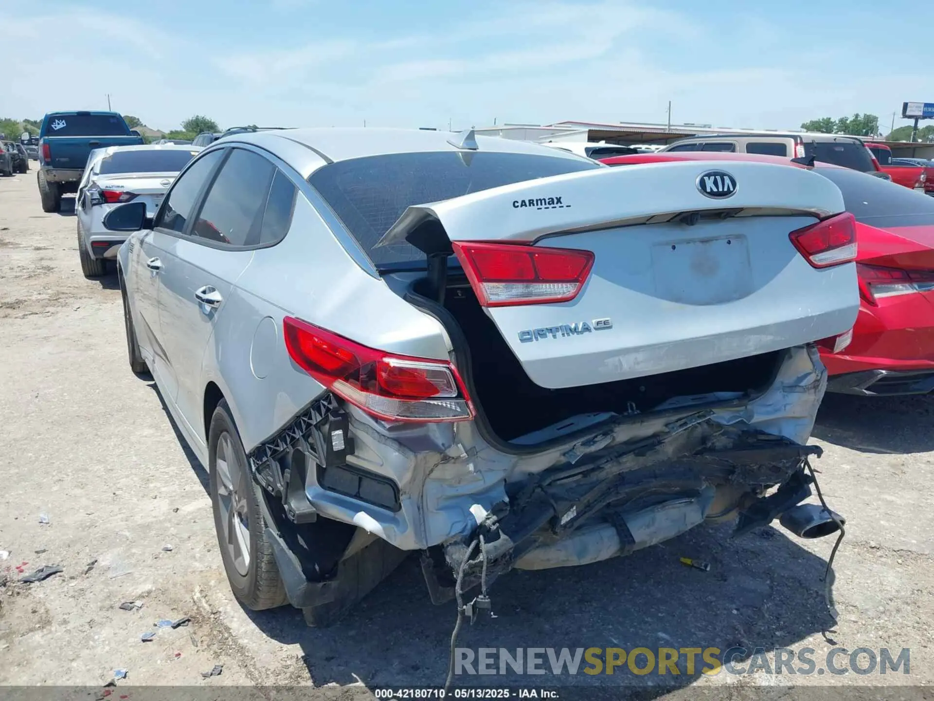 3 fotografías del automóvil dañado 5XXGT4L3XLG445335 KIA OPTIMA 2020