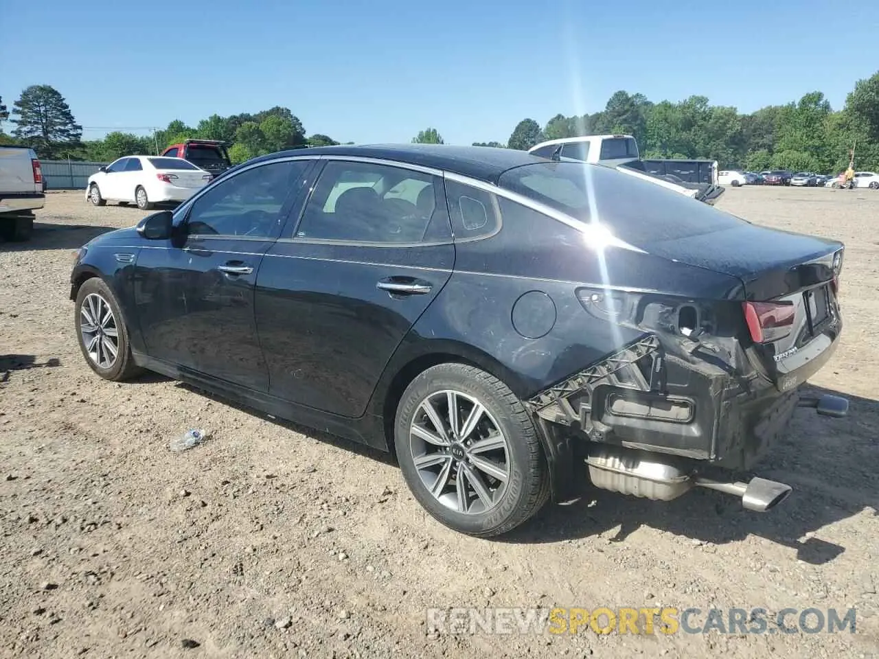 2 fotografías del automóvil dañado 5XXGU4L14LG425450 KIA OPTIMA 2020