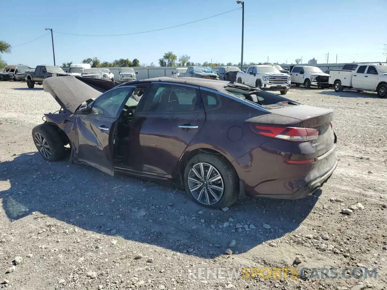 2 fotografías del automóvil dañado 5XXGU4L17LG393965 KIA OPTIMA 2020