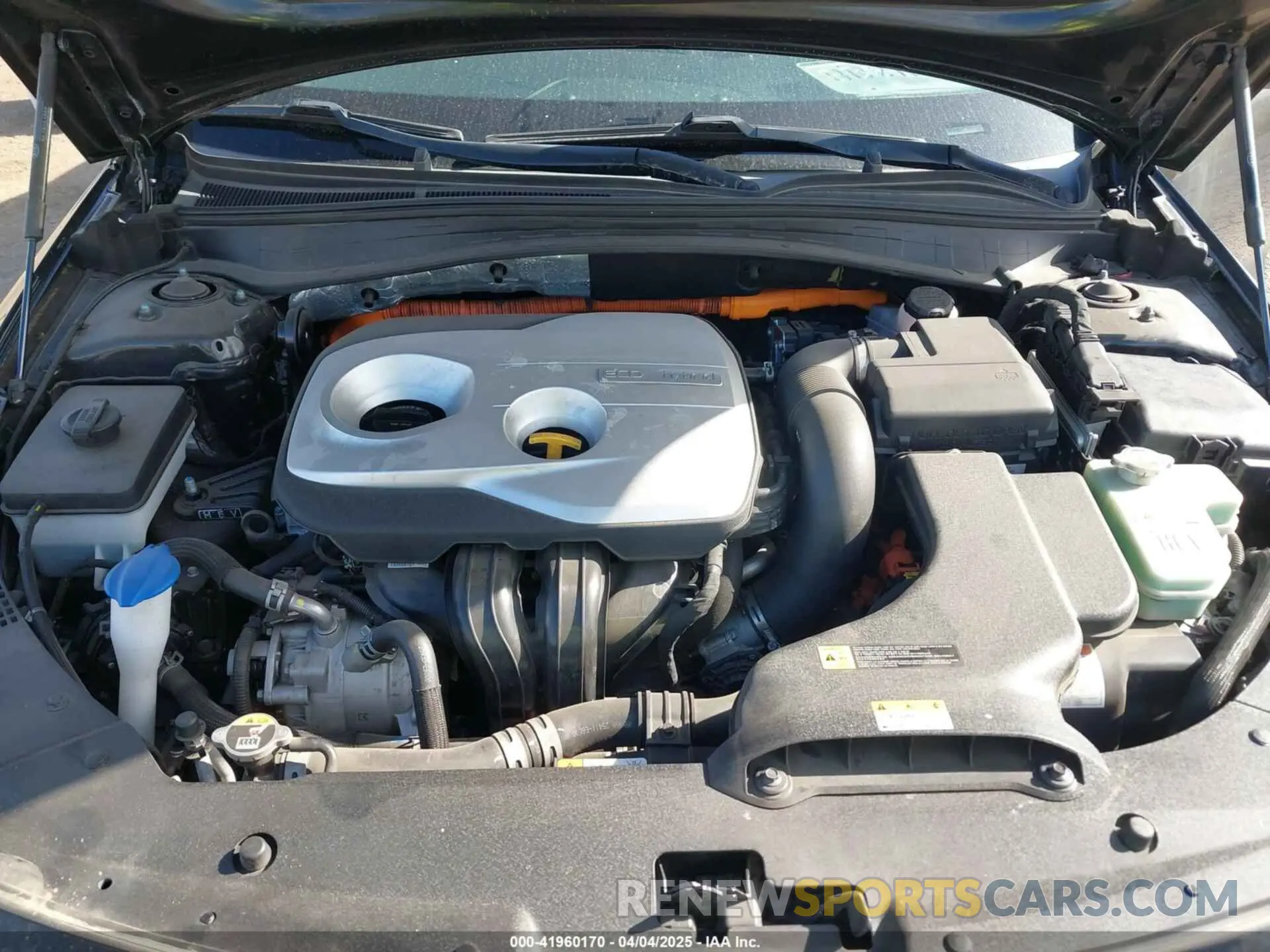 10 fotografías del automóvil dañado KNAGU4LE1K5031956 KIA OPTIMA HYBRID 2019