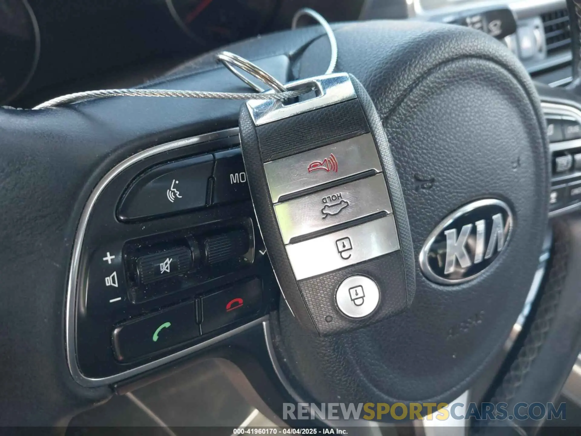 11 fotografías del automóvil dañado KNAGU4LE1K5031956 KIA OPTIMA HYBRID 2019