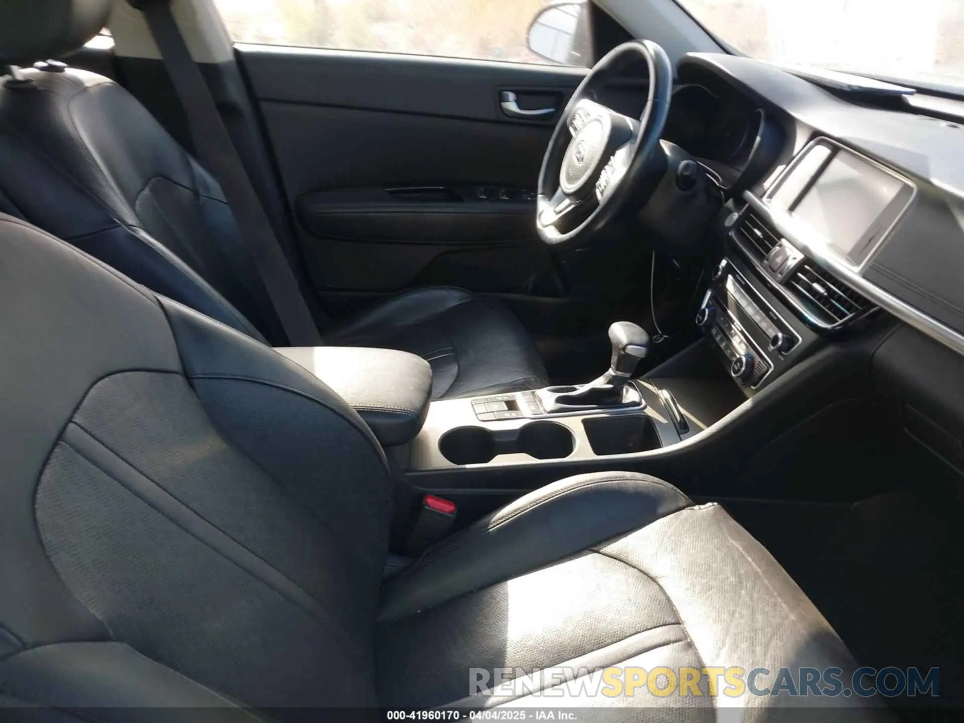 5 fotografías del automóvil dañado KNAGU4LE1K5031956 KIA OPTIMA HYBRID 2019