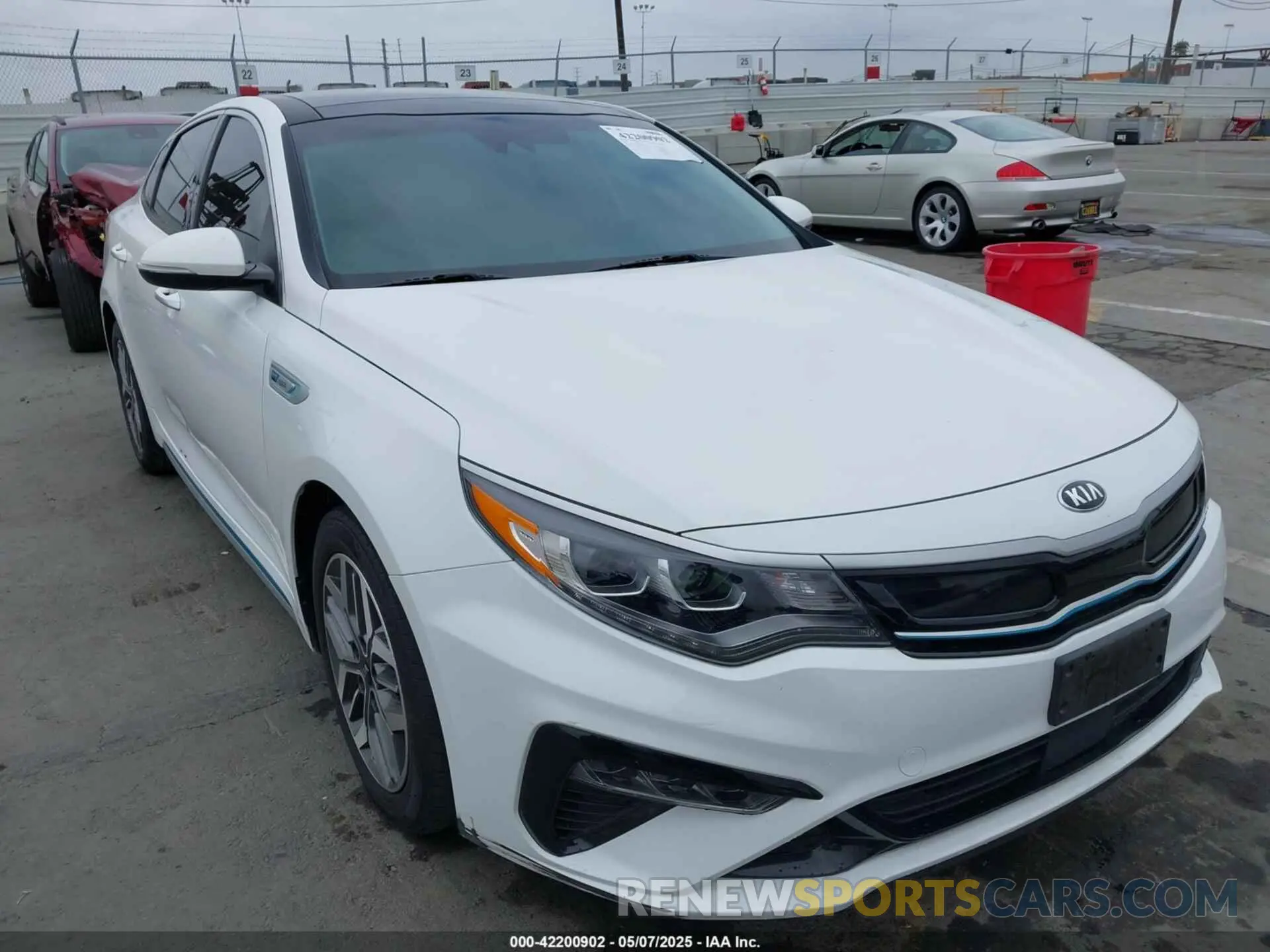 6 fotografías del automóvil dañado KNAGU4LE4L5038983 KIA OPTIMA HYBRID 2020
