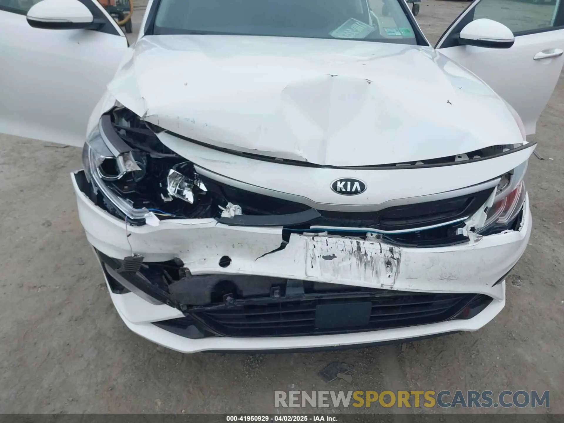 6 fotografías del automóvil dañado KNAGU4LE8L5037352 KIA OPTIMA HYBRID 2020