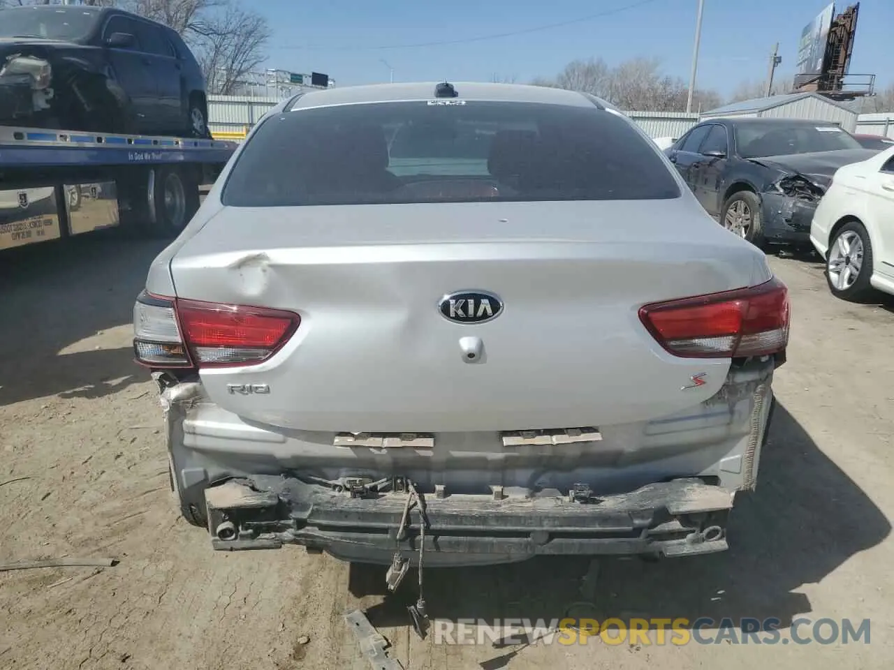 6 fotografías del automóvil dañado 3KPA24AB0KE158063 KIA RIO 2019