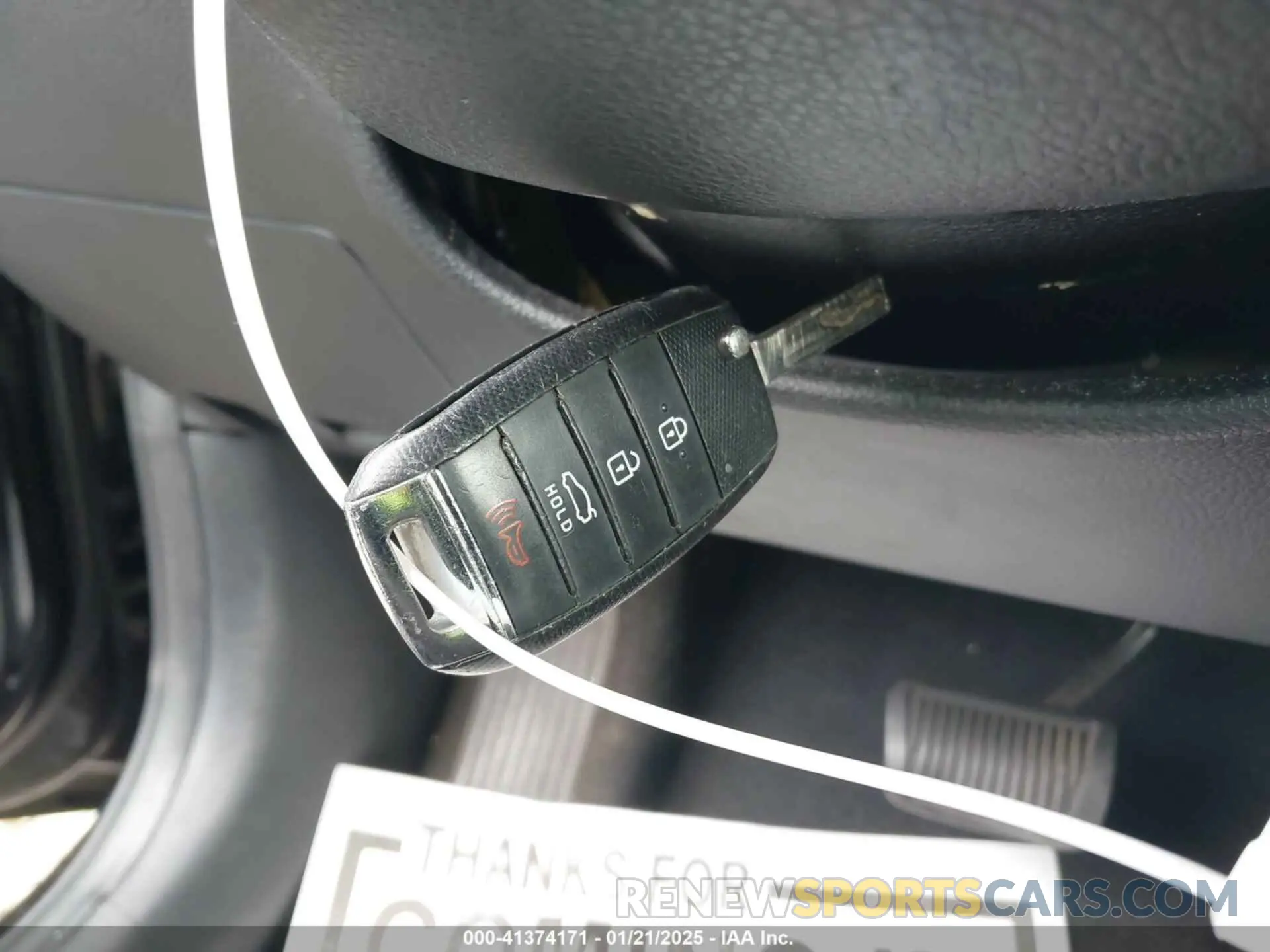 10 fotografías del automóvil dañado 3KPA24AB0KE188874 KIA RIO 2019
