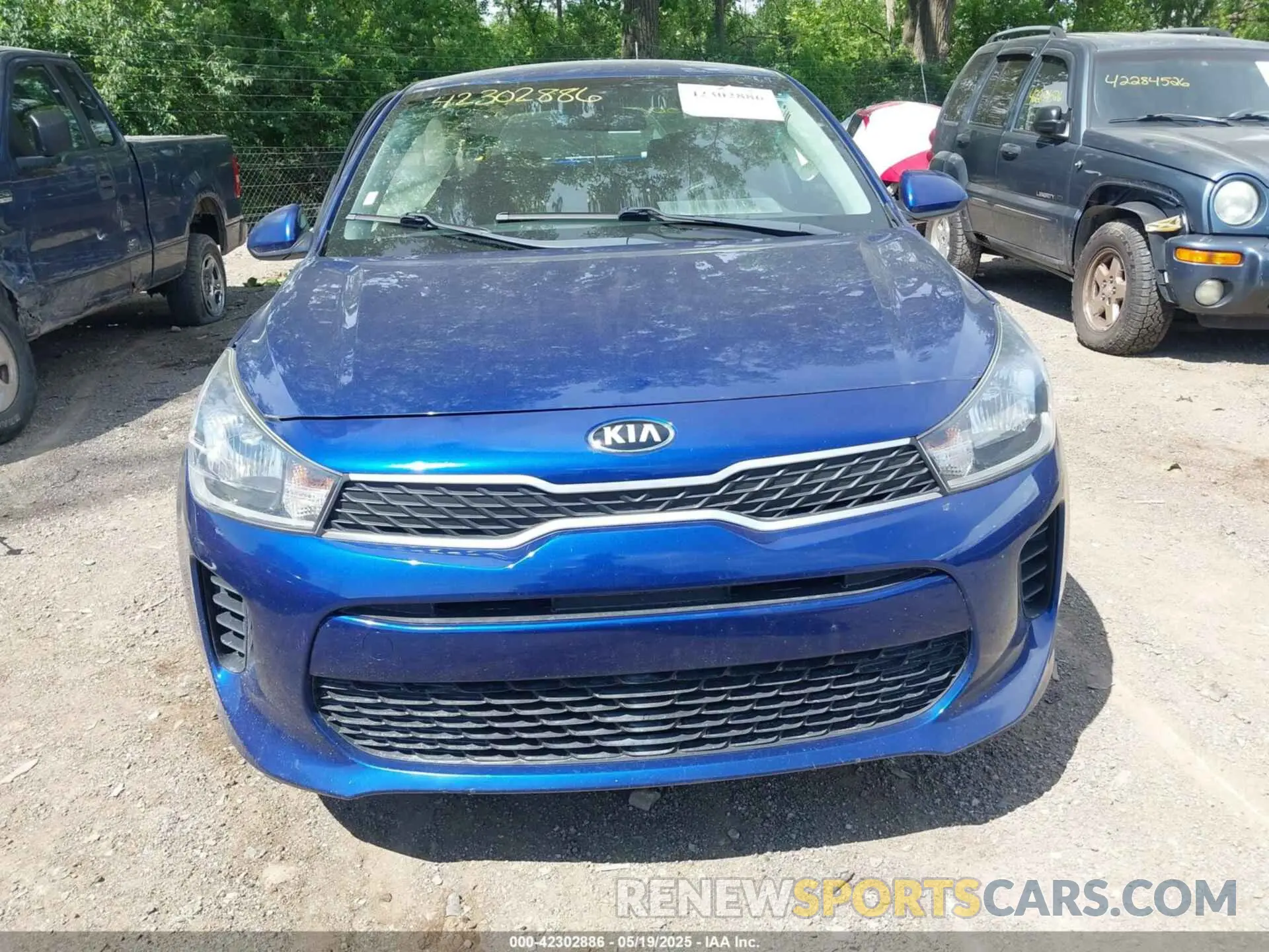 11 fotografías del automóvil dañado 3KPA24AB0KE200392 KIA RIO 2019