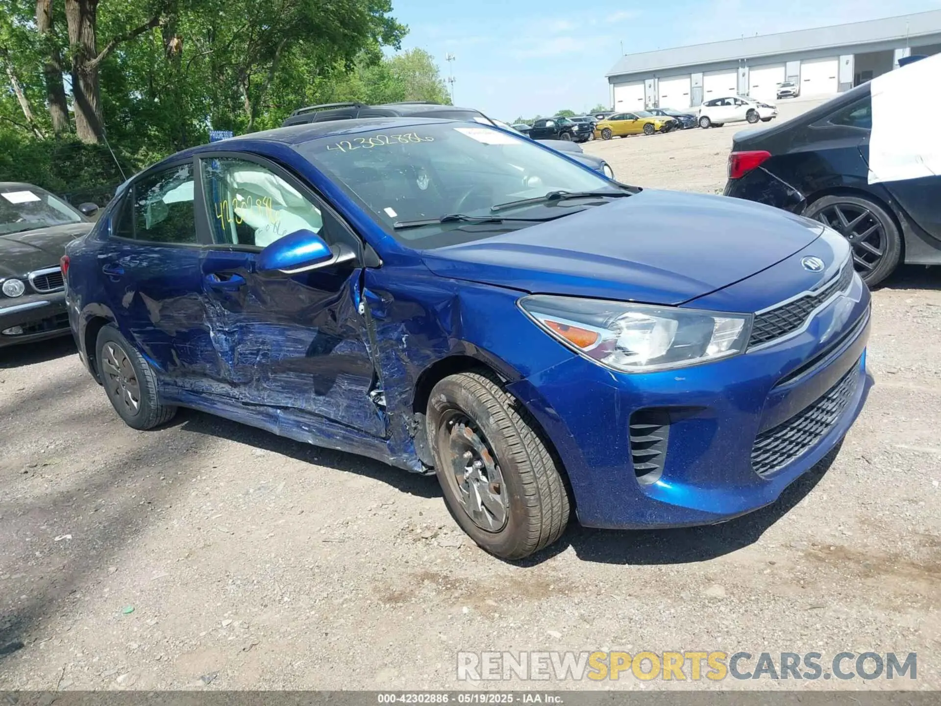 6 fotografías del automóvil dañado 3KPA24AB0KE200392 KIA RIO 2019