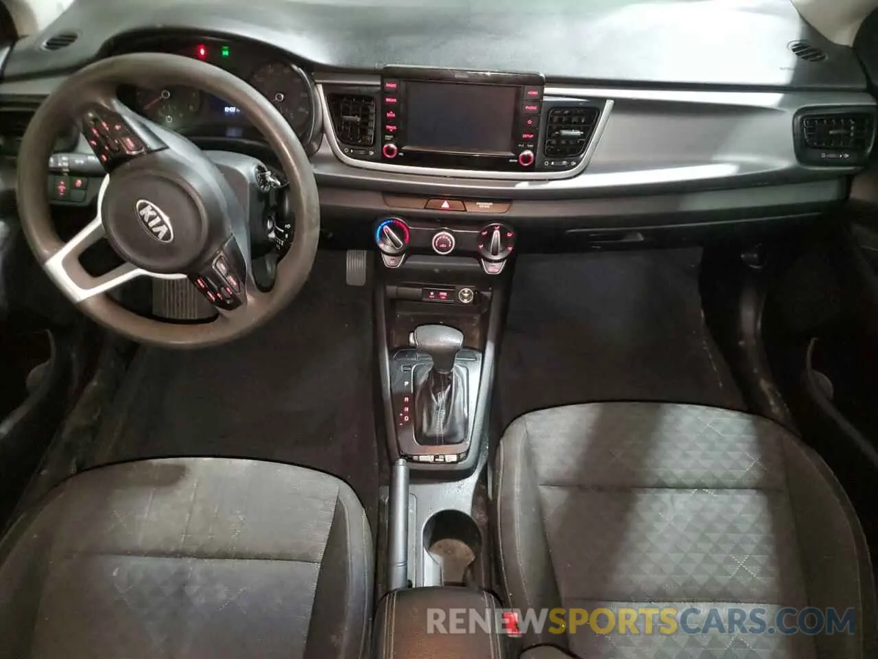 8 fotografías del automóvil dañado 3KPA24AB2KE179125 KIA RIO 2019