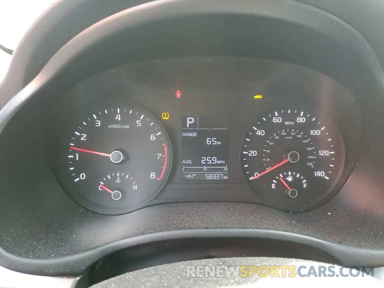 9 fotografías del automóvil dañado 3KPA24AB2KE210857 KIA RIO 2019