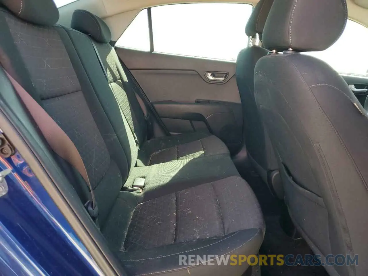 10 fotografías del automóvil dañado 3KPA24AB2KE217985 KIA RIO 2019