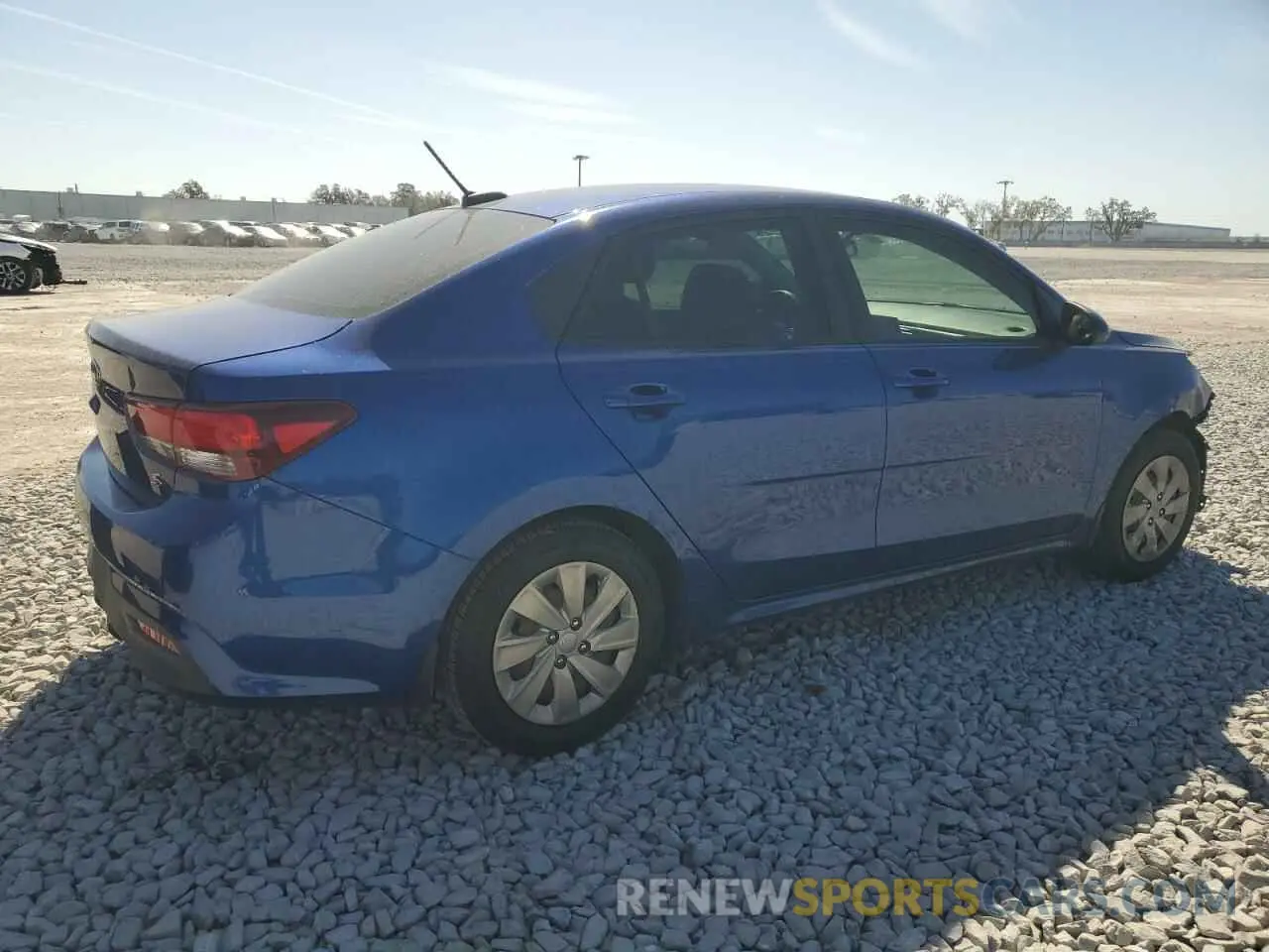 3 fotografías del automóvil dañado 3KPA24AB2KE217985 KIA RIO 2019